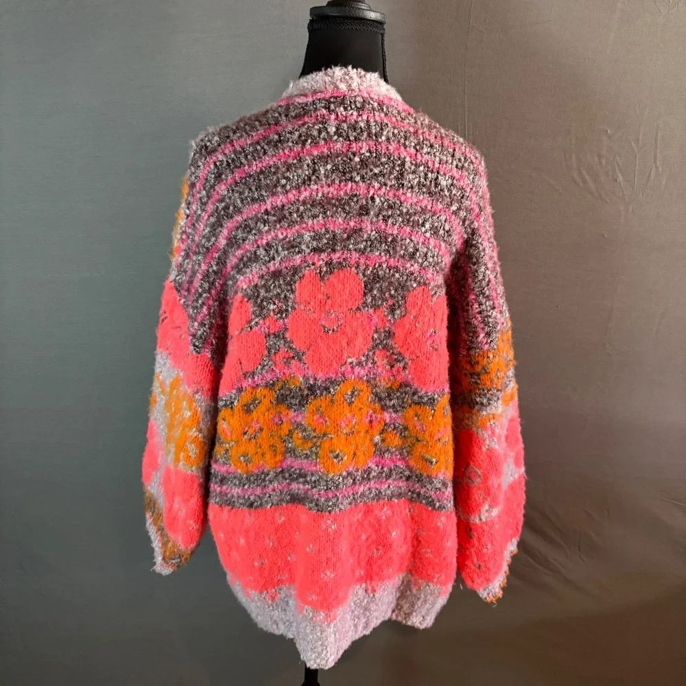 Free People Gather Me CLose Cardigan Womens XS Pink Orange Floral Knit‎ Sweater